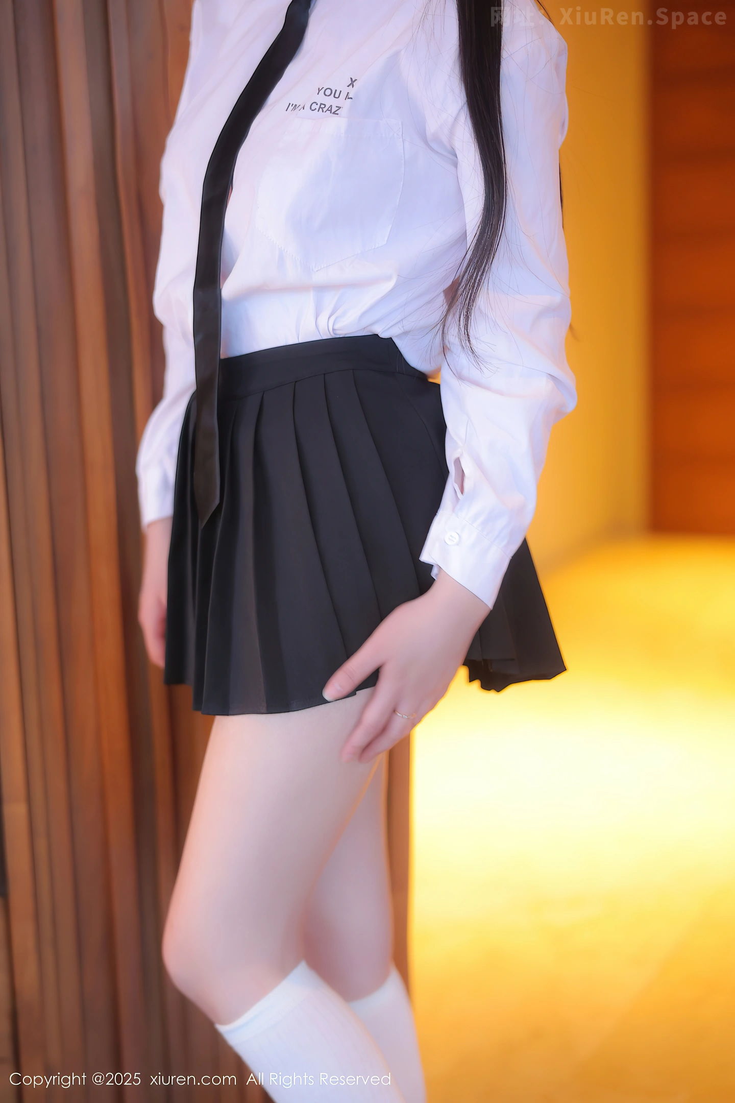 图片[3]-[XiuRen秀人网] VOL.10335 模特软情性感白色衬衫配黑短裙露白色丝袜秀曼妙身姿诱惑写真64P-秀人网官方网站